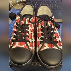 Floral Rose Canvas Sneakers with Black Accents Size 8 (38)